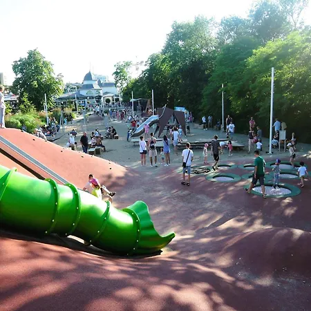 Semesterbostad Wooden House By Baltic Sea & Wolin Park Miedzyzdroje